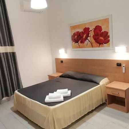 Friendship Place Рим Екстериор снимка