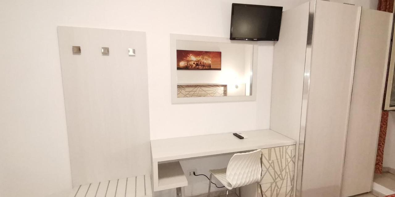 Friendship Place Рим Екстериор снимка