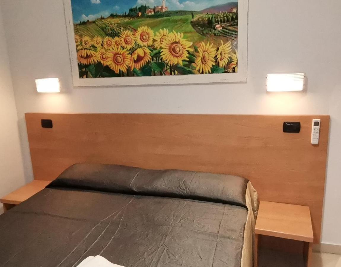 Friendship Place Рим Екстериор снимка